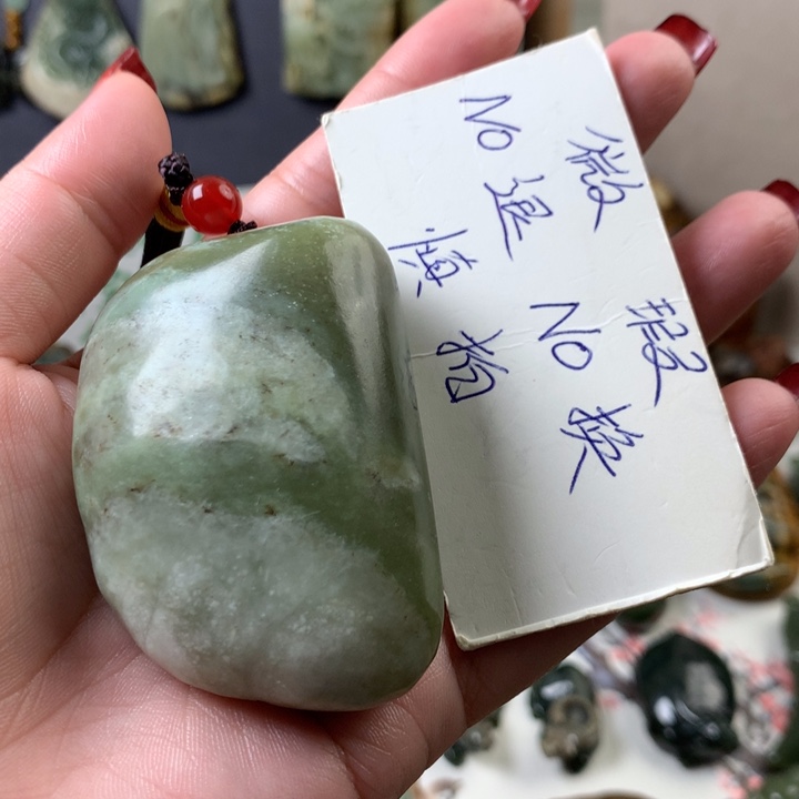 透闪石质玉手把未镶嵌