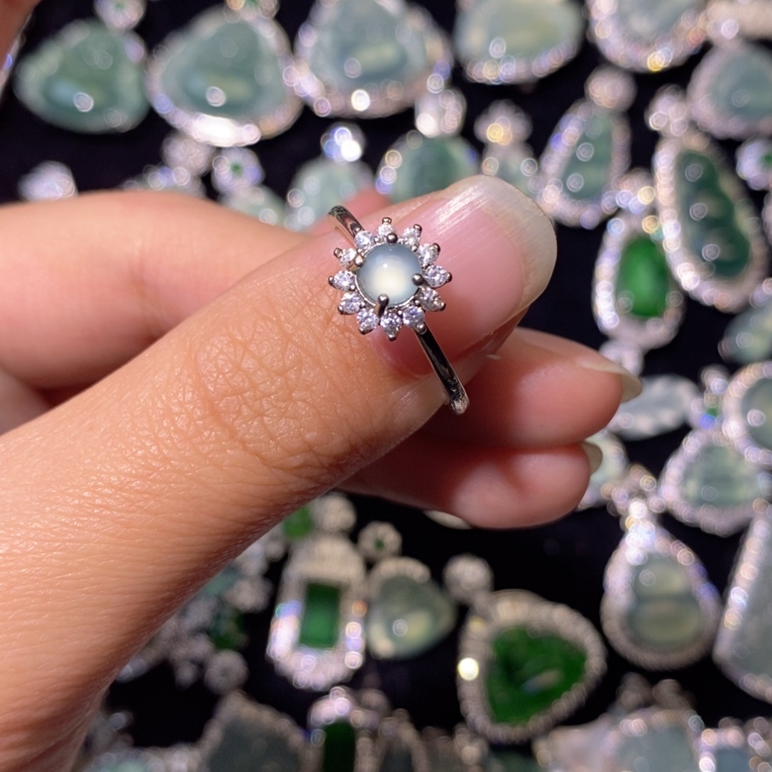 翡翠未镶嵌颈饰天然