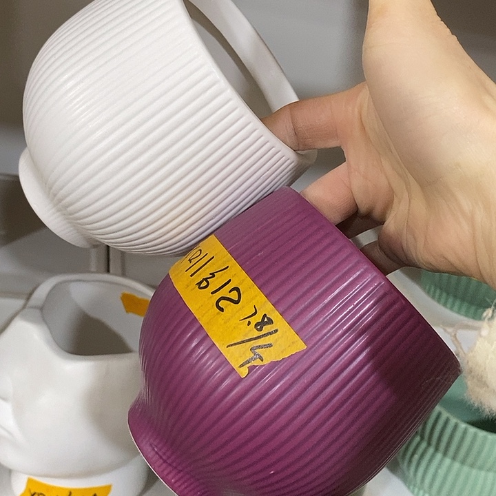 陶盆有孔 瑕疵针孔漏釉介意勿拍外口 11外高12