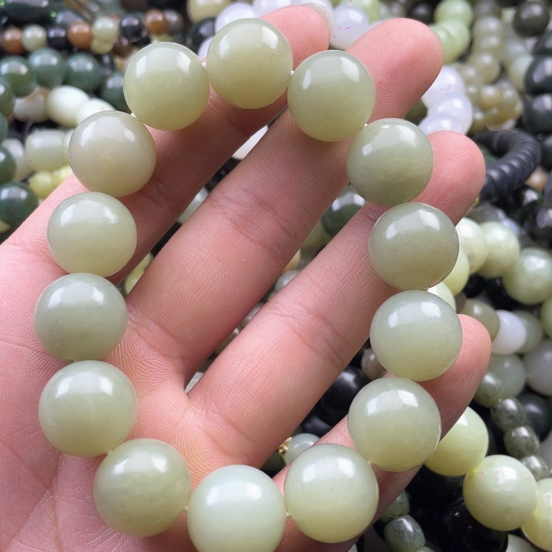 和田玉手串未镶嵌