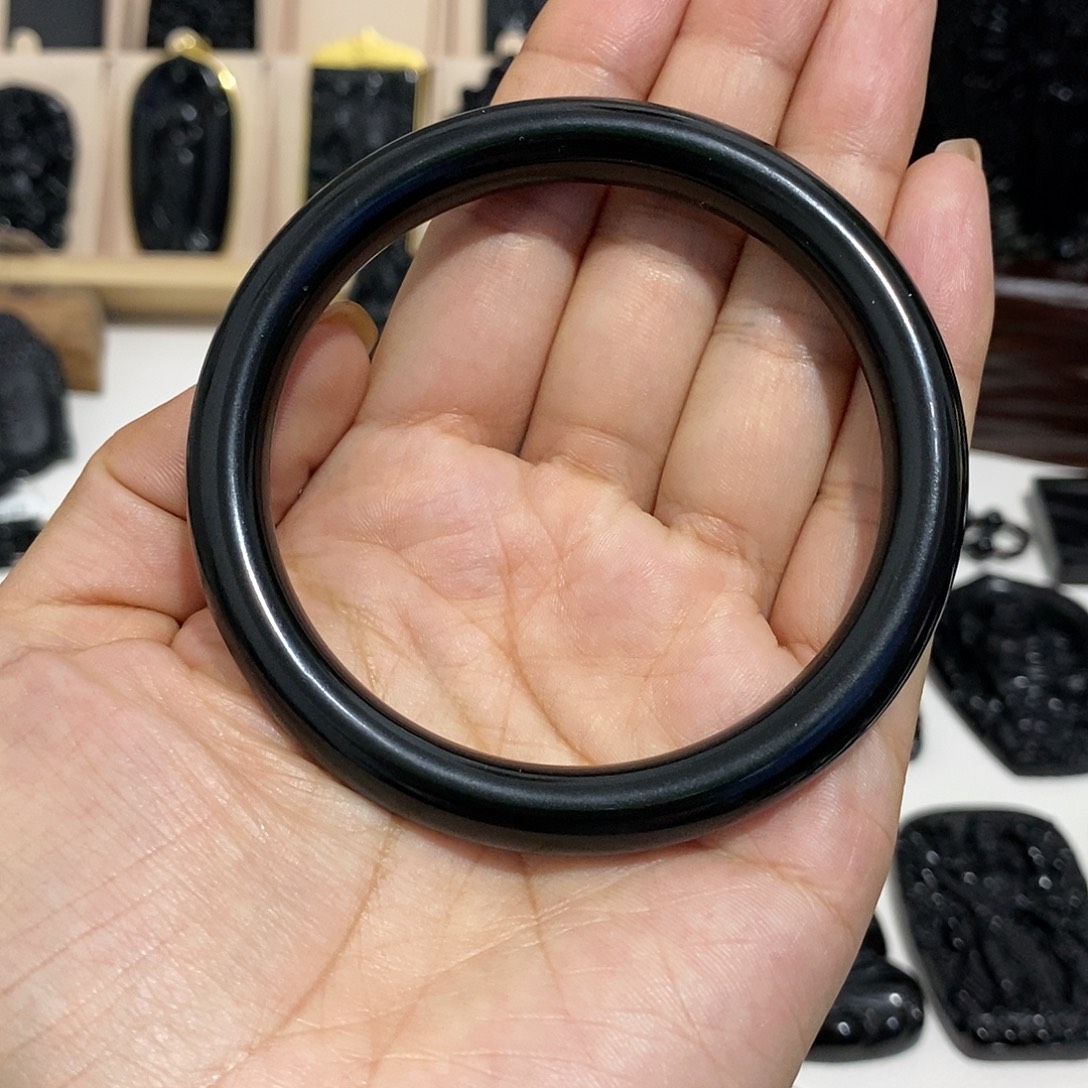 晨***曦岫玉未镶嵌天然岫玉蛇纹石玉颈饰