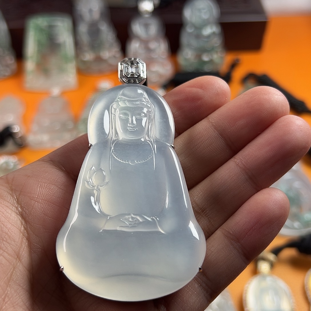 翡翠吊坠(不含链)18K金镶嵌用****5高冰素衣观音2号