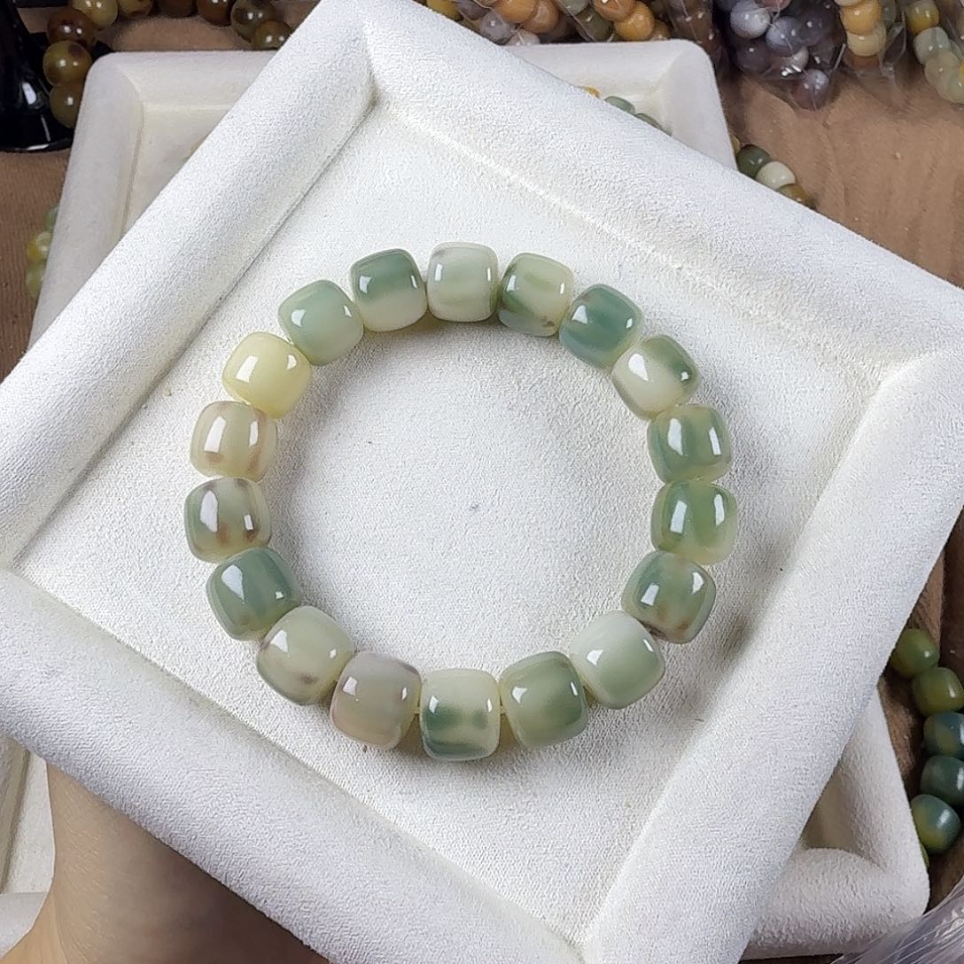 C***a吊坠菩提根/象牙果055 松绿玫瑰 微瑕 