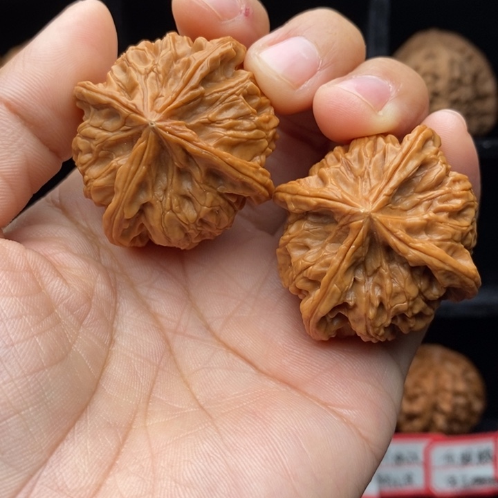 M***生核桃四棱精品文玩核桃