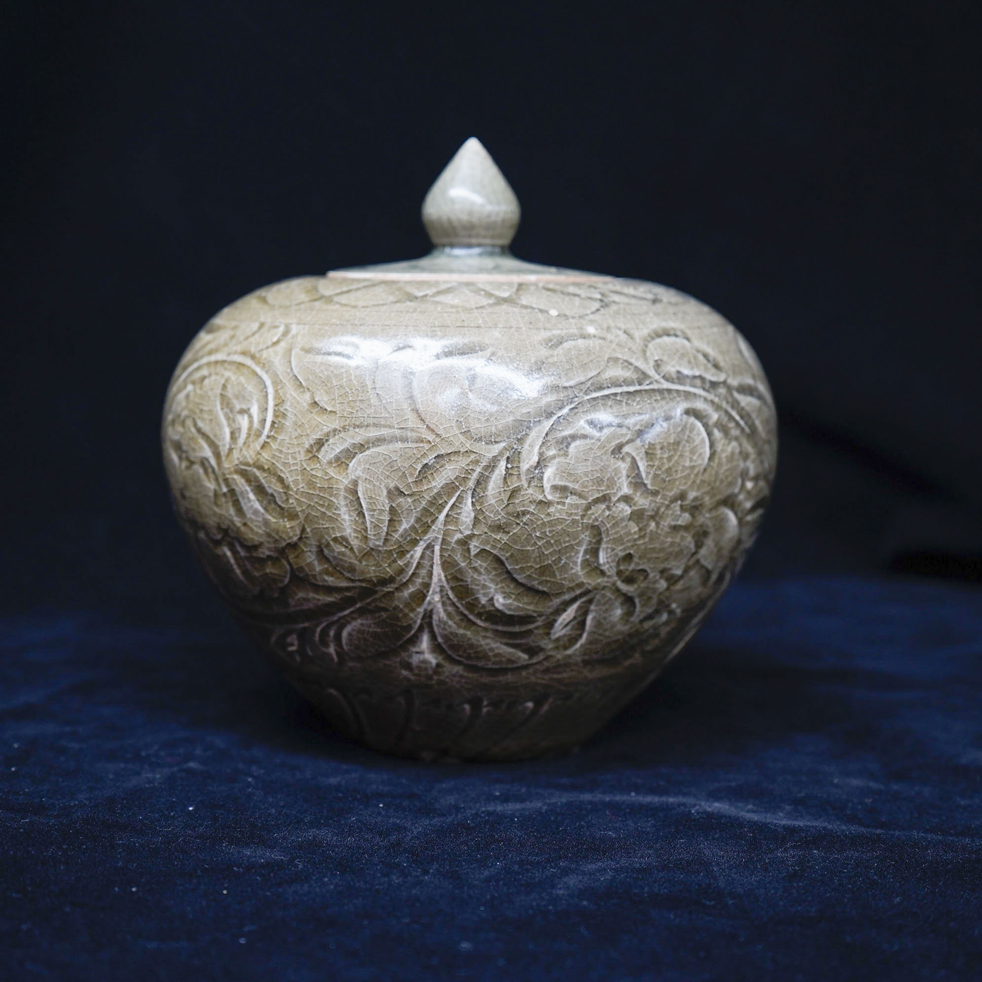 耀州窑暗刻牡丹花卉纹盖罐#331#