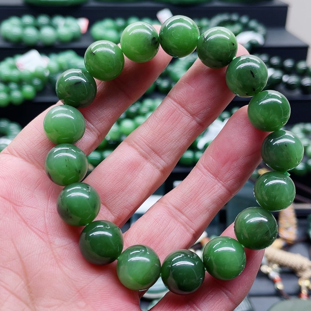 和田玉（碧玉）未镶嵌手链