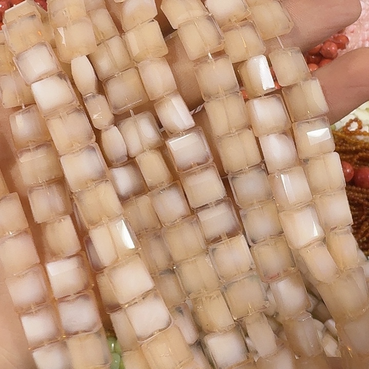 玛瑙/玉髓合金珠宝半成品一条香槟粉方型27厘米