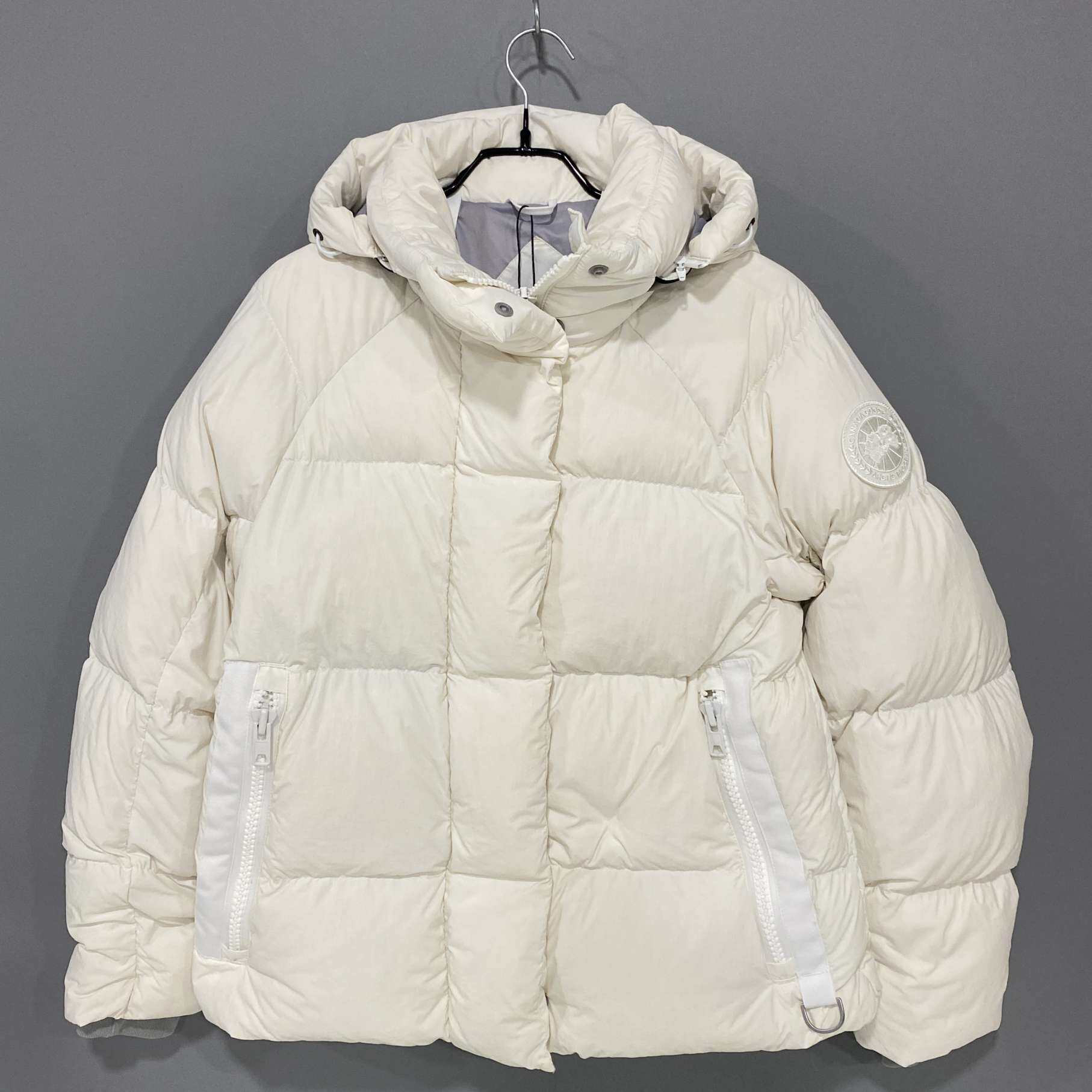 99新 CANADA GOOSE 99新/袖标logo面包羽绒服/S码/14406