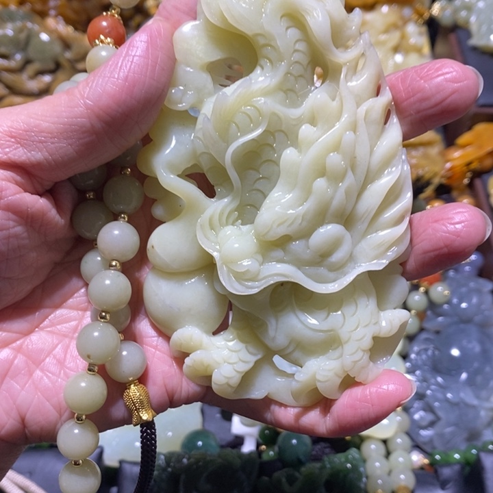 岫玉岫玉吊坠未镶嵌