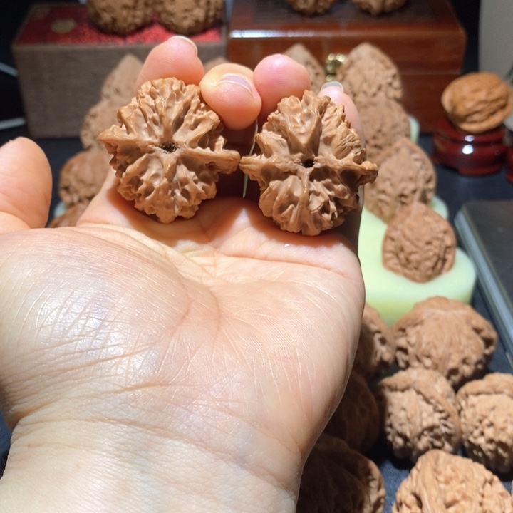 文玩核桃吊坠苹果园38