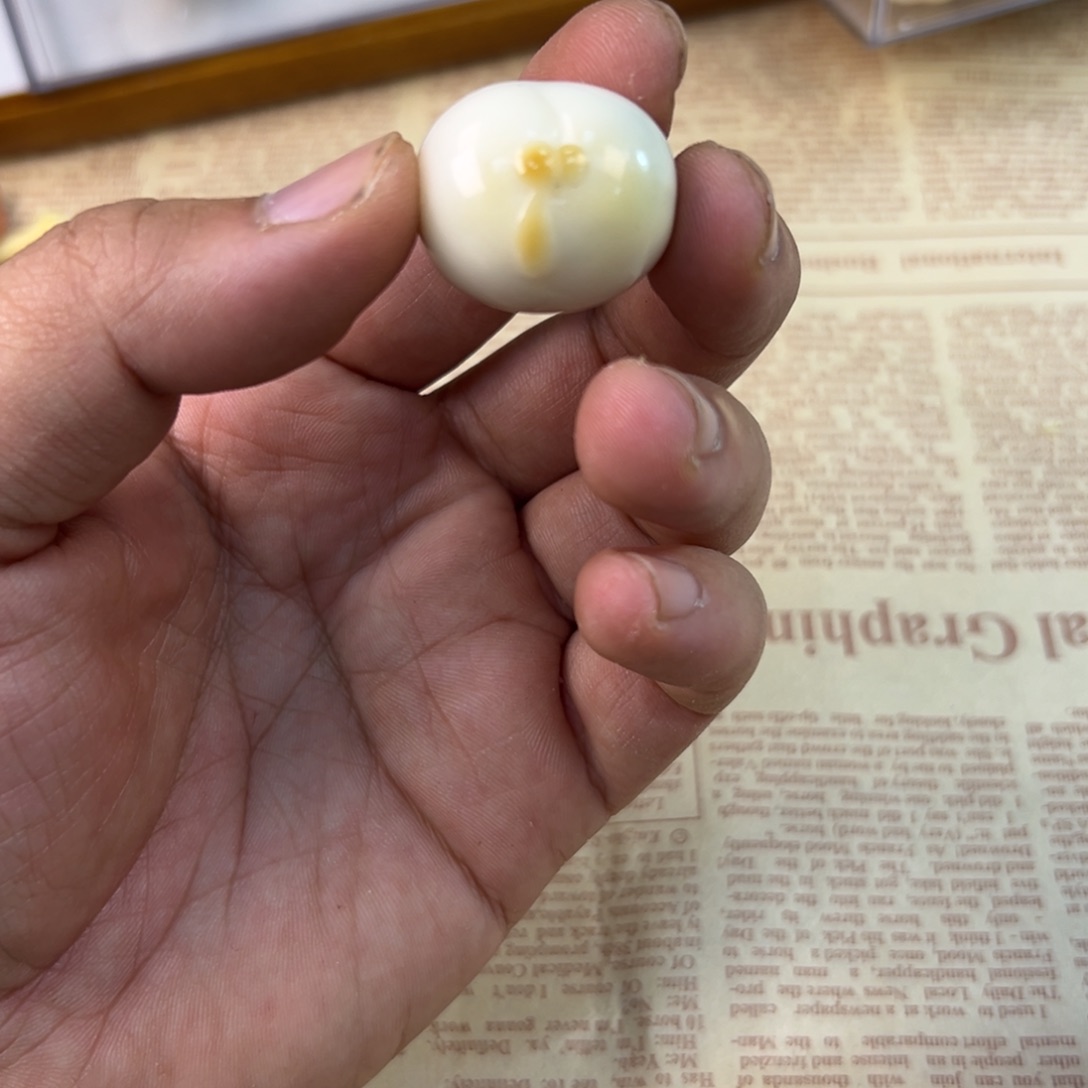 只买单纯的吊坠，没带链子，属的性质。