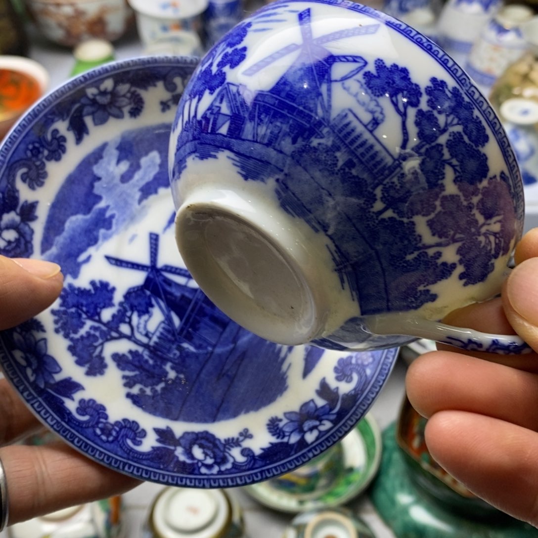 瓷片在家里面玩啊亲儿想不爱的话说