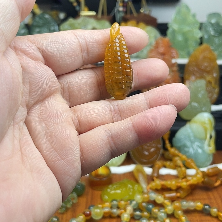 蛇纹石玉未镶嵌珠链