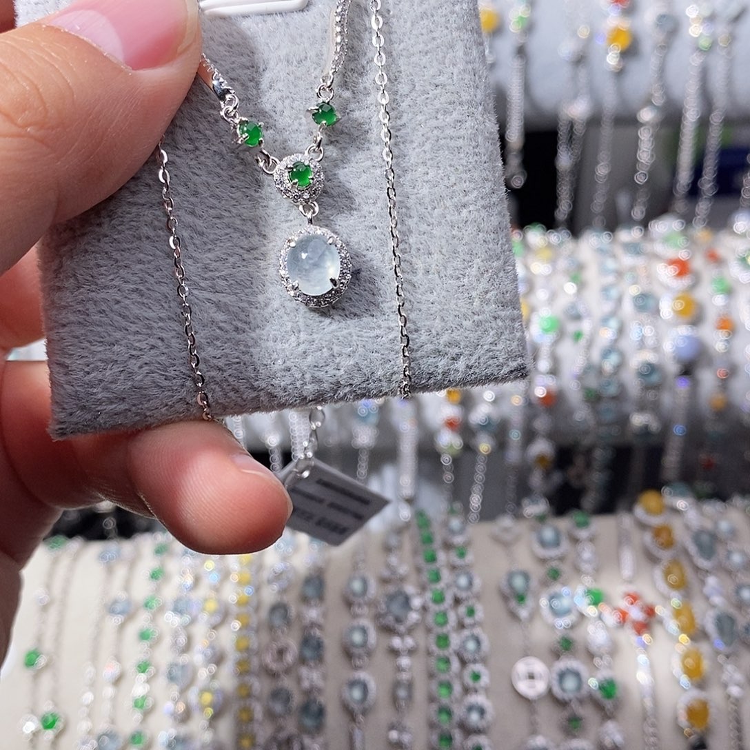 翡翠银S925镶嵌颈饰