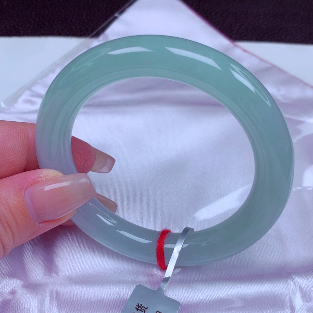 翡翠未镶嵌手镯手镯