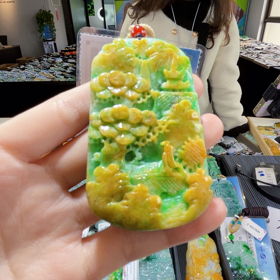 颈饰未镶嵌翡翠翡翠