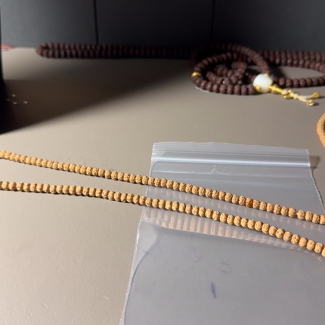 D***e吊坠金刚菩提梅花108现找补单