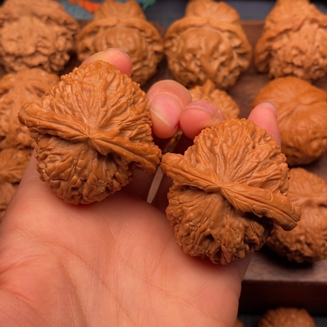 文玩核桃把件42球白