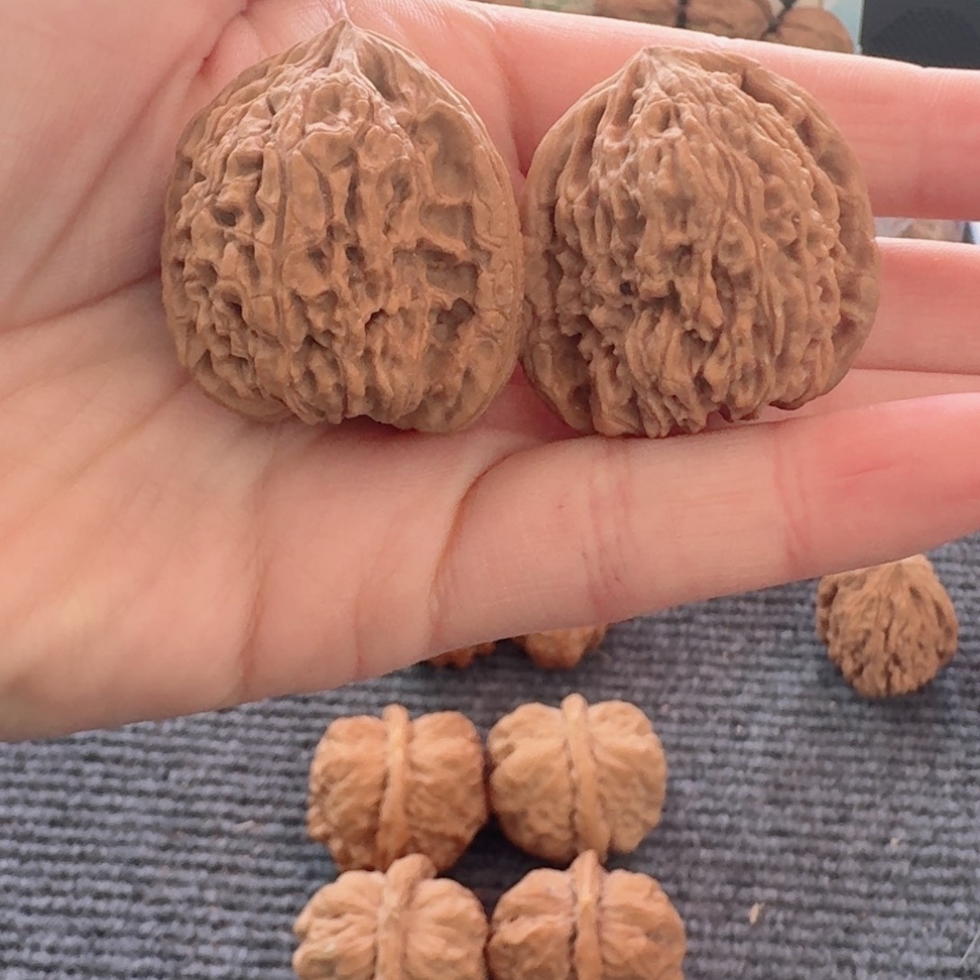 文玩核桃把件南疆石福利对