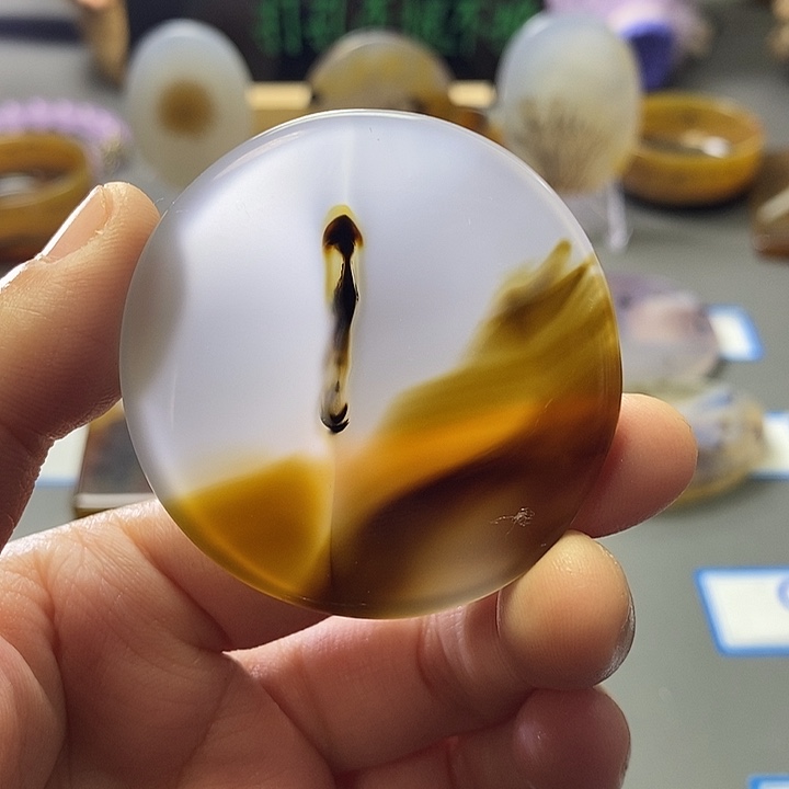 玛瑙/玉髓未镶嵌珠宝半成品19