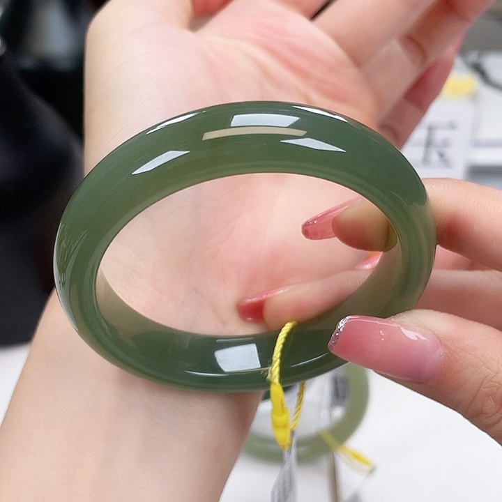 和田玉手镯5455未镶嵌