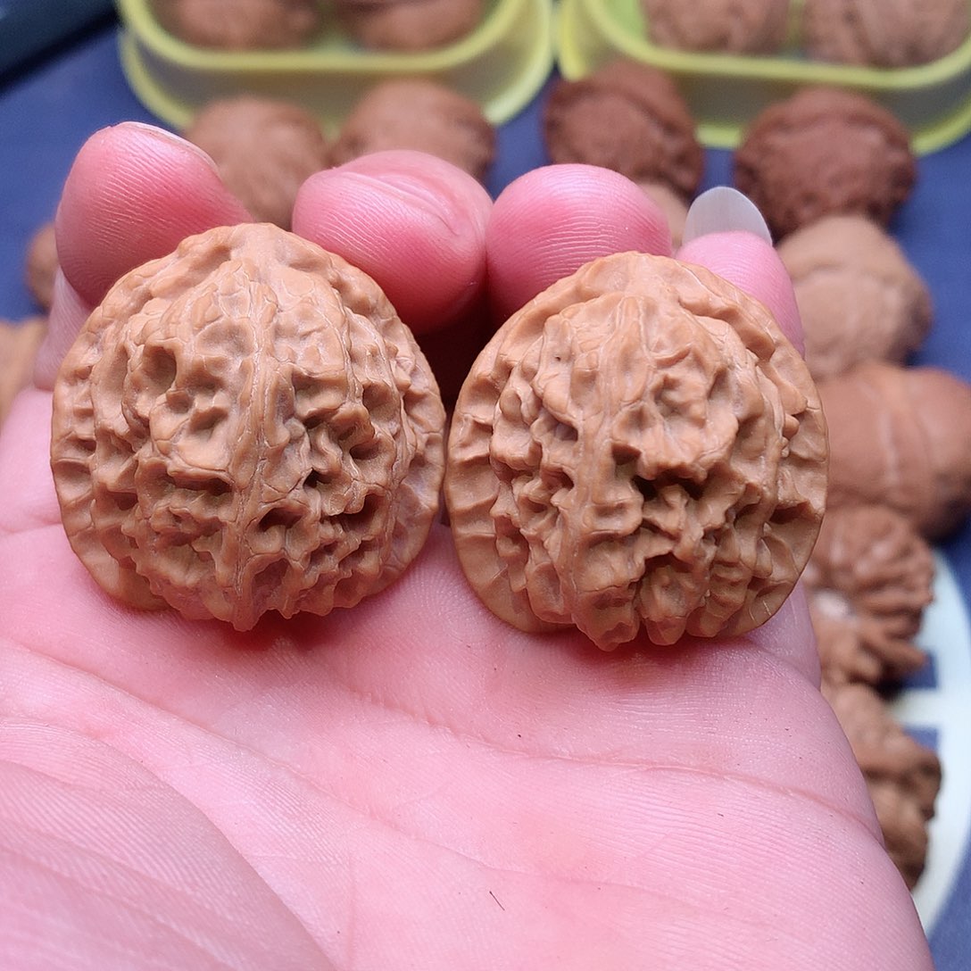 文玩核桃把件苹果园手捻