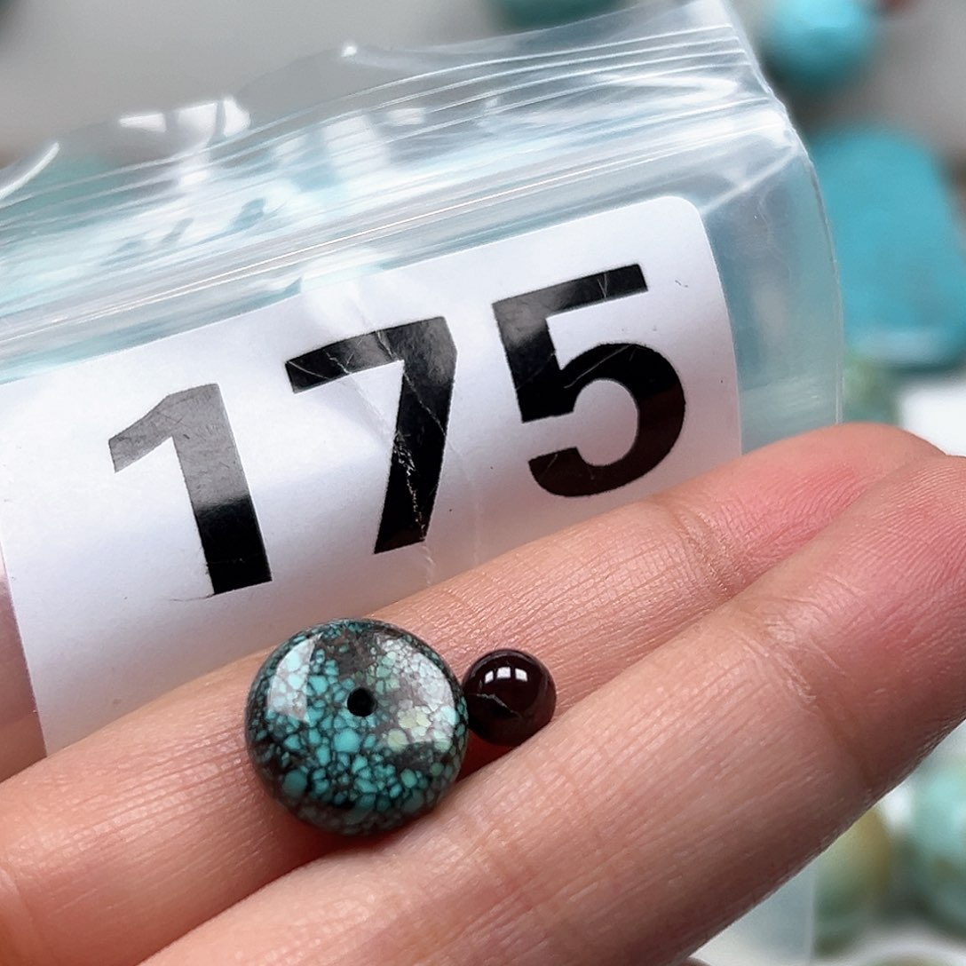 南红玛瑙颈饰未镶嵌