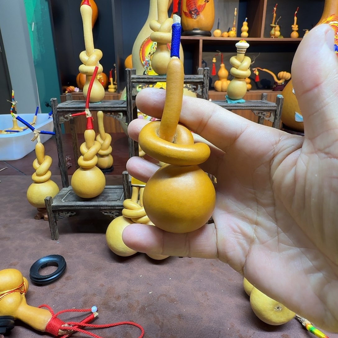 羊羔毛葫芦等经济作物