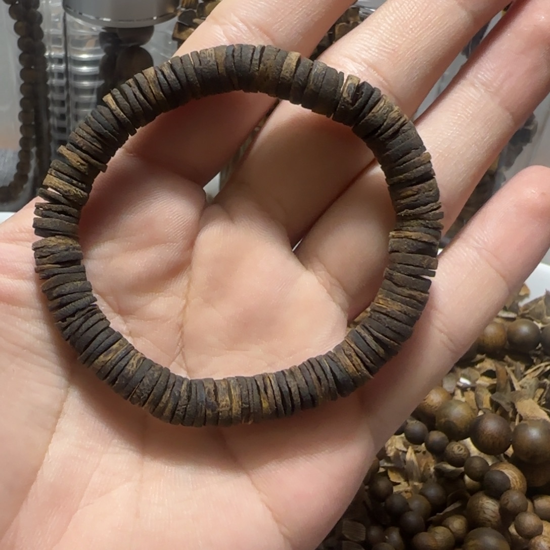 沉香沉香碎屑莺歌绿奇楠08药片珠沉水