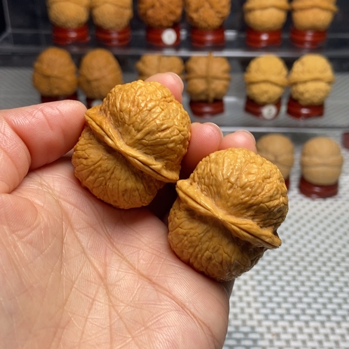 文玩核桃把件11铁狮子