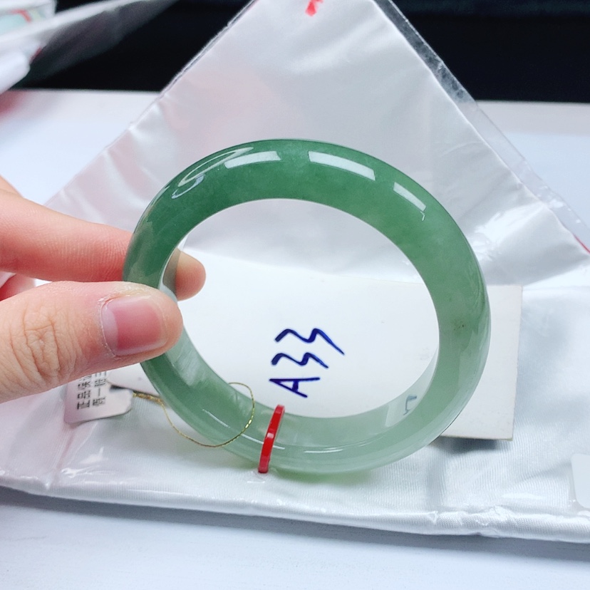 【闪购商品】翡翠手镯未镶嵌天然缅甸a货手镯53