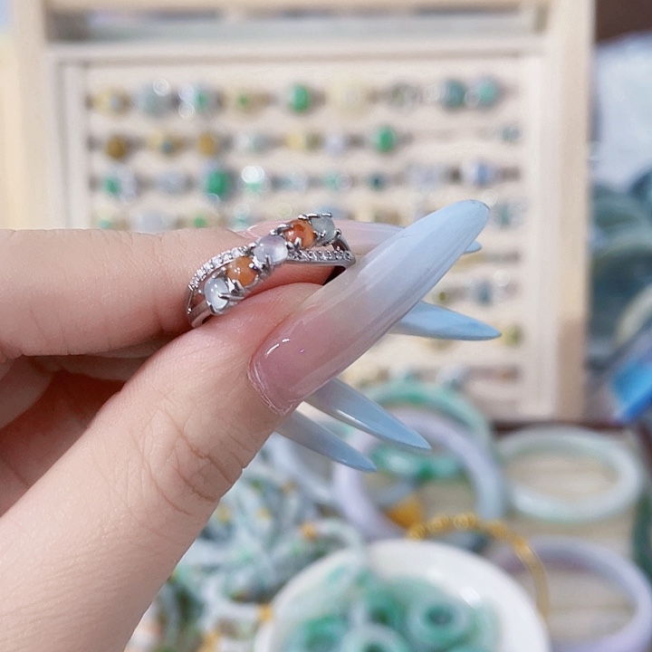 翡翠未镶嵌颈饰天然翡翠Ａ货