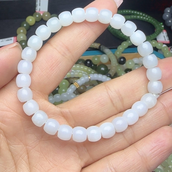 未镶嵌手串和田玉h****t