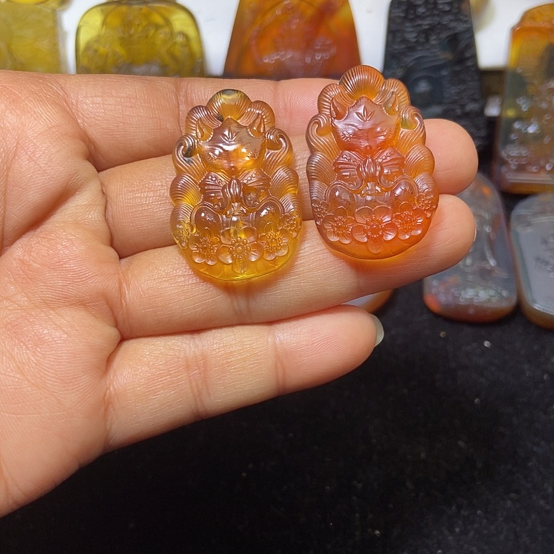 琥珀未镶嵌颈饰缅甸天然琥珀吊坠