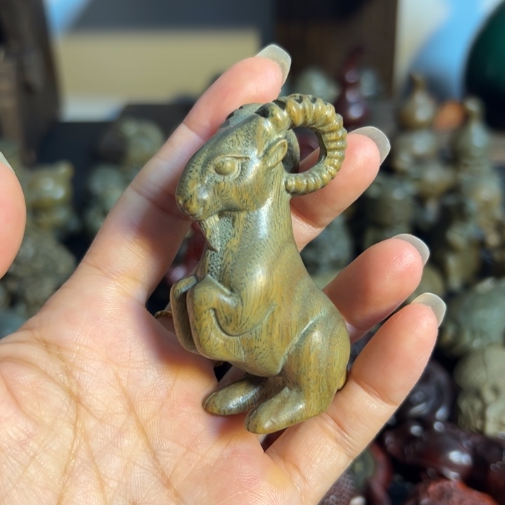 把件小叶紫檀羊羊