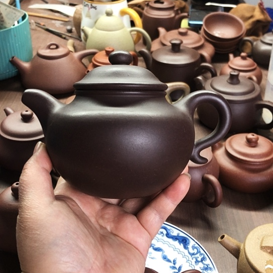 方***生茶壶紫砂半手老紫泥莲子