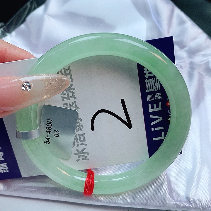 翡翠手镯未镶嵌缅甸天然a货翡翠手镯