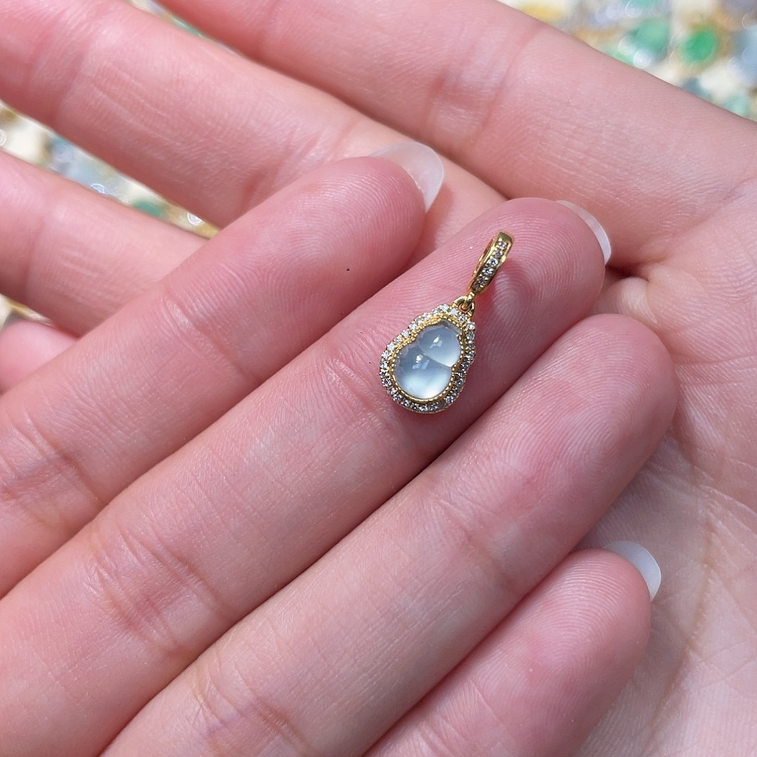 翡翠吊坠(不含链)18K金镶嵌