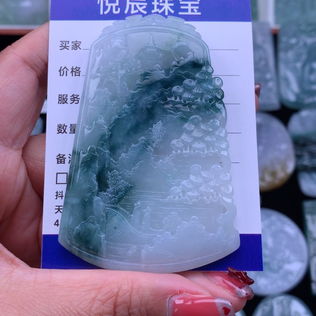 翡翠颈饰未镶嵌店***尼翡翠