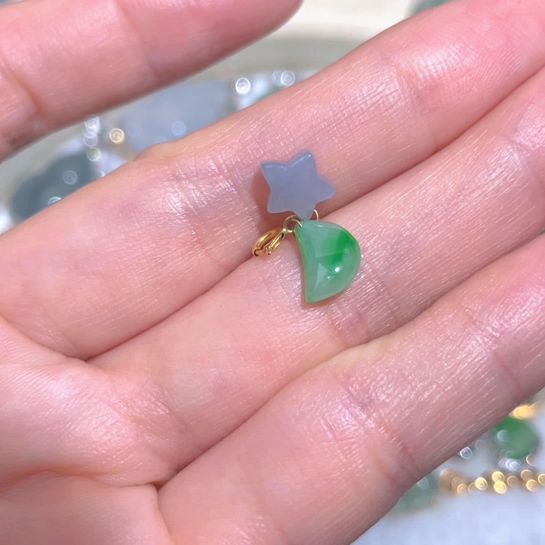 翡翠颈饰18K金镶嵌翡翠