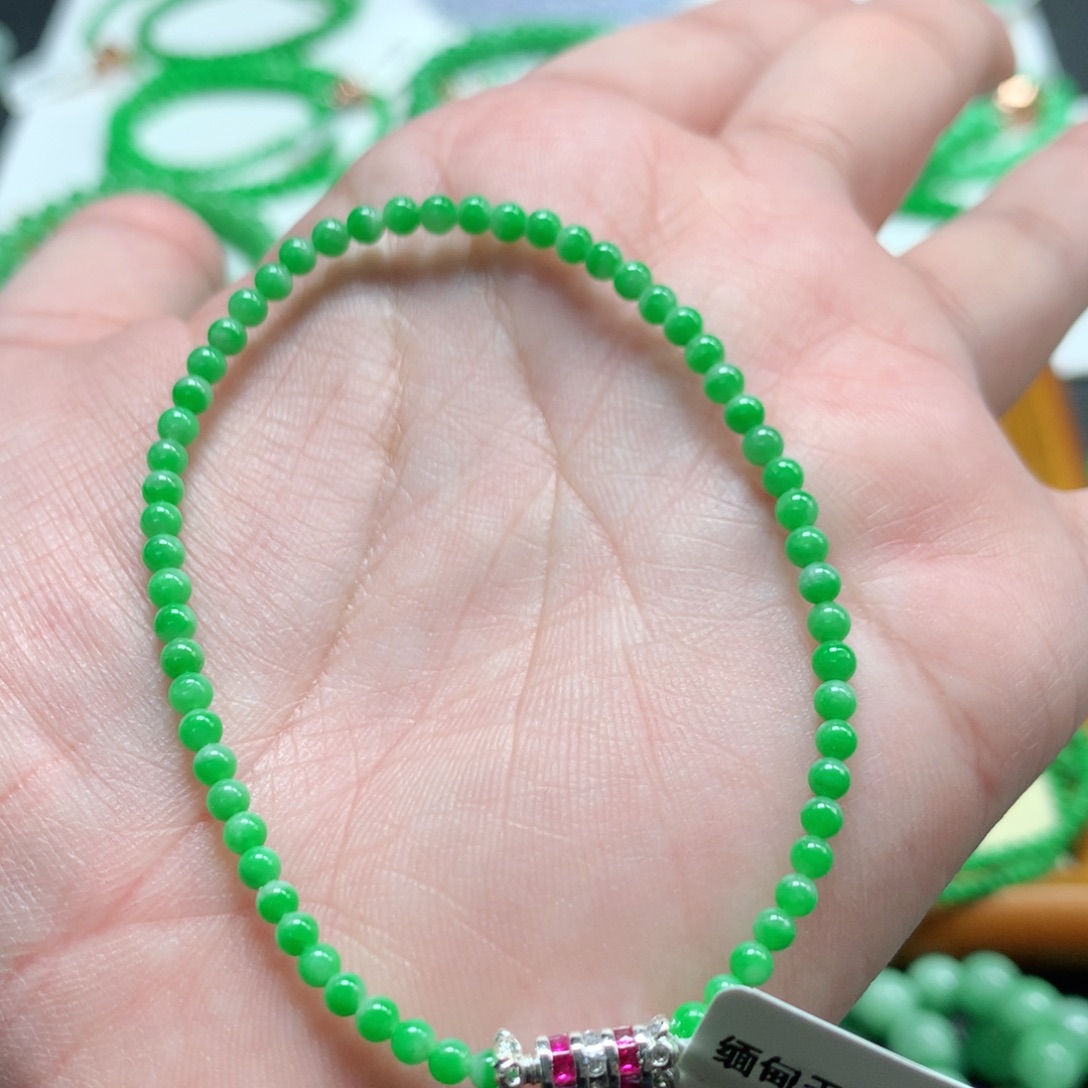 翡翠未镶嵌手链翡翠