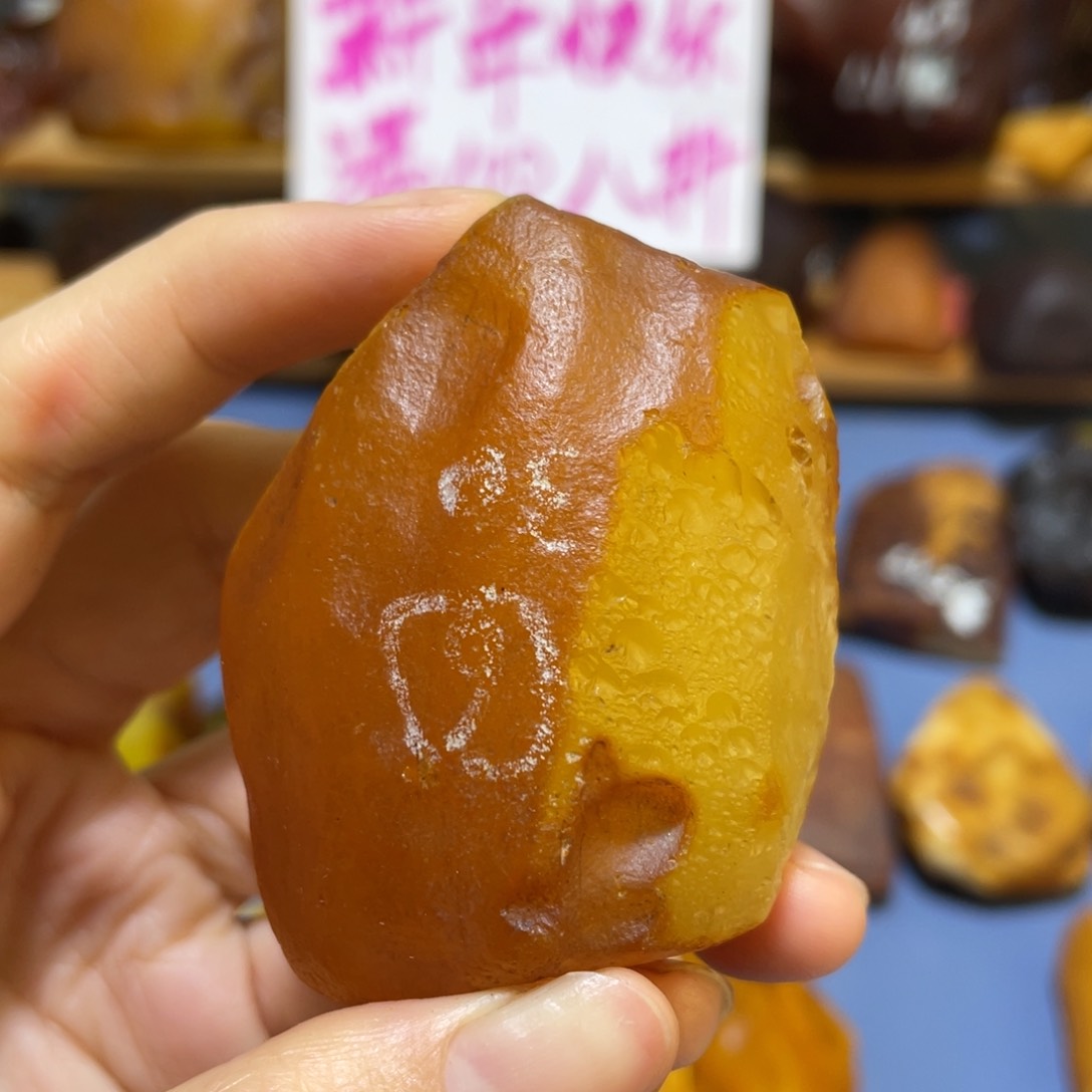 定制琥珀未镶嵌用****0原石