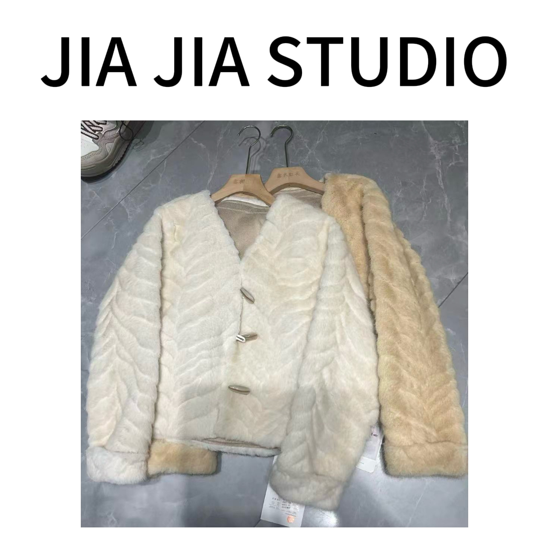 嘉嘉推荐#25175【冬季加厚款】韩系V领毛毛外套