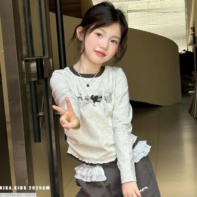 {现货}秋冬韩版打底衣卡通动漫蝴蝶结印花圆领童装常规款花边女童