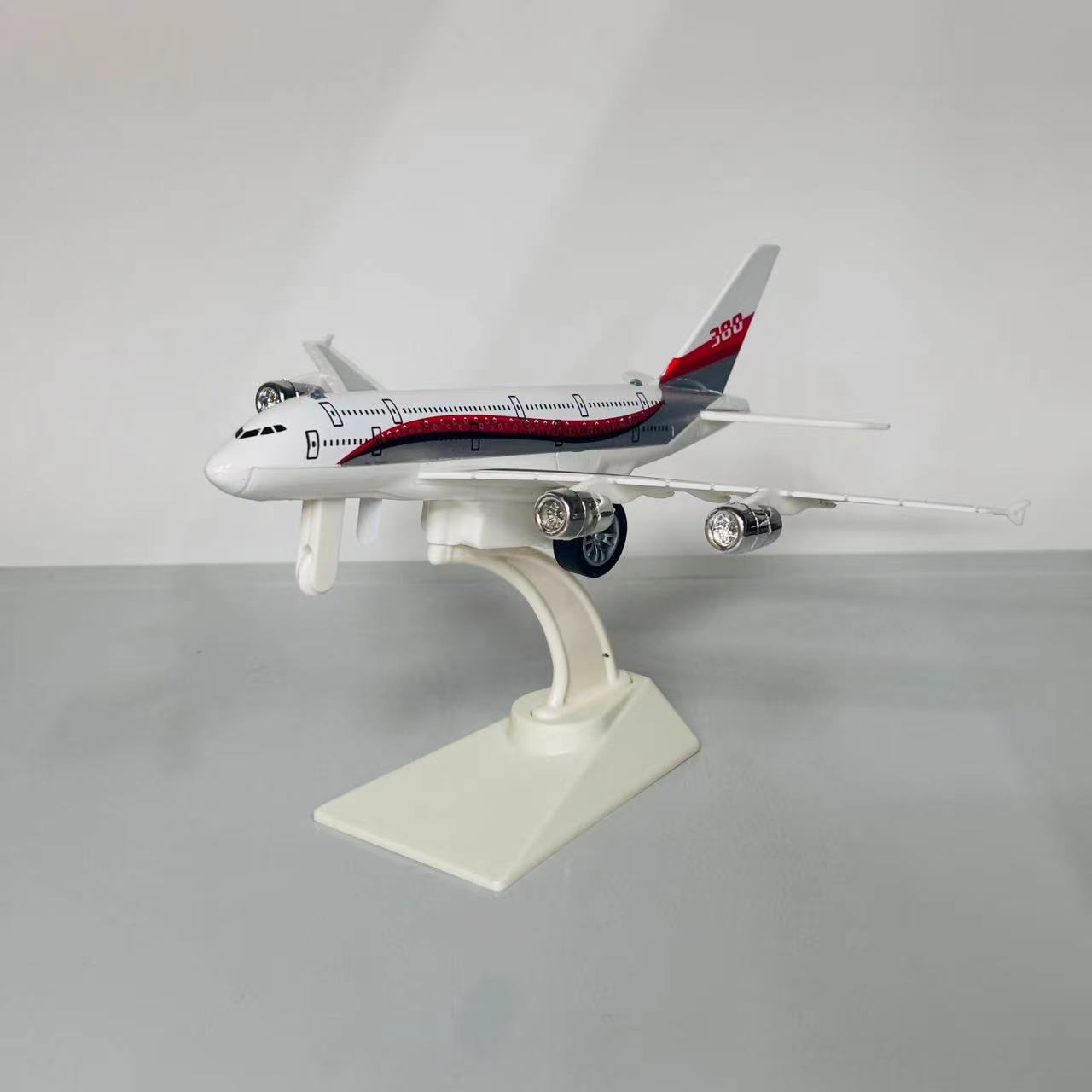 合金声光民航飞机带回力玩具