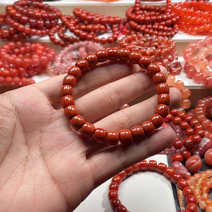 默***生南红玛瑙未镶嵌手链