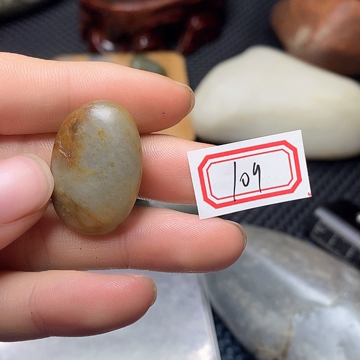 未镶嵌和田玉挂件淡****?109