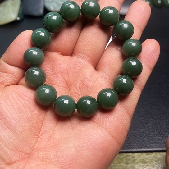 和田玉（碧玉）手串未镶嵌