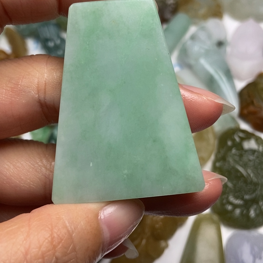 定制翡翠未镶嵌翡翠