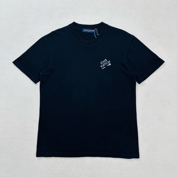 99新 LouisVuitton/路易威登 别针刺绣logo短袖/M码/WL1707